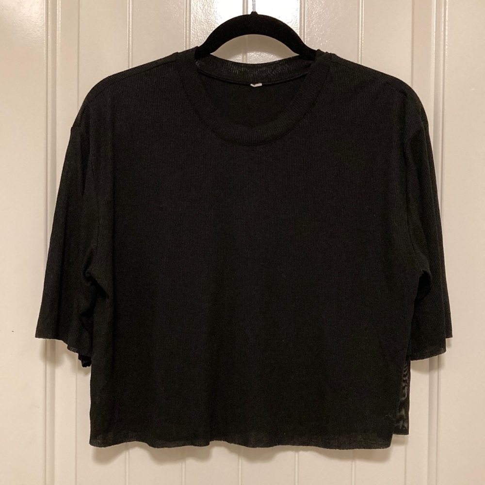 Alo Yoga relaxed fit top